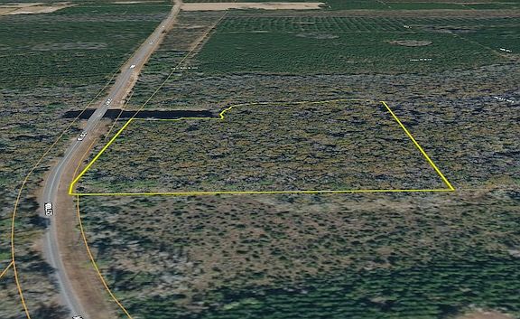 2nd image of Off Middle Rd Lot Wp001