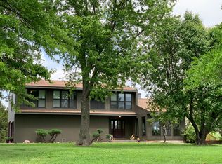 25704 155th St, Leavenworth, KS 66048