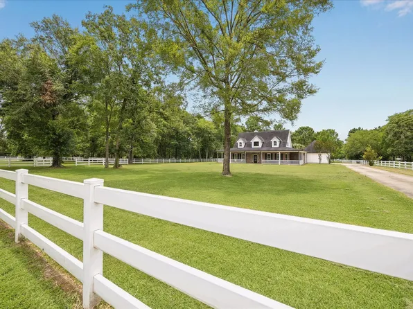 9064 Grand Lake Estates Dr, Montgomery, TX 77316