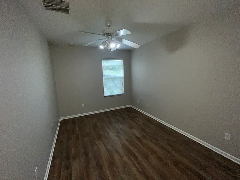3812 Black Spruce Ln — Photo 17