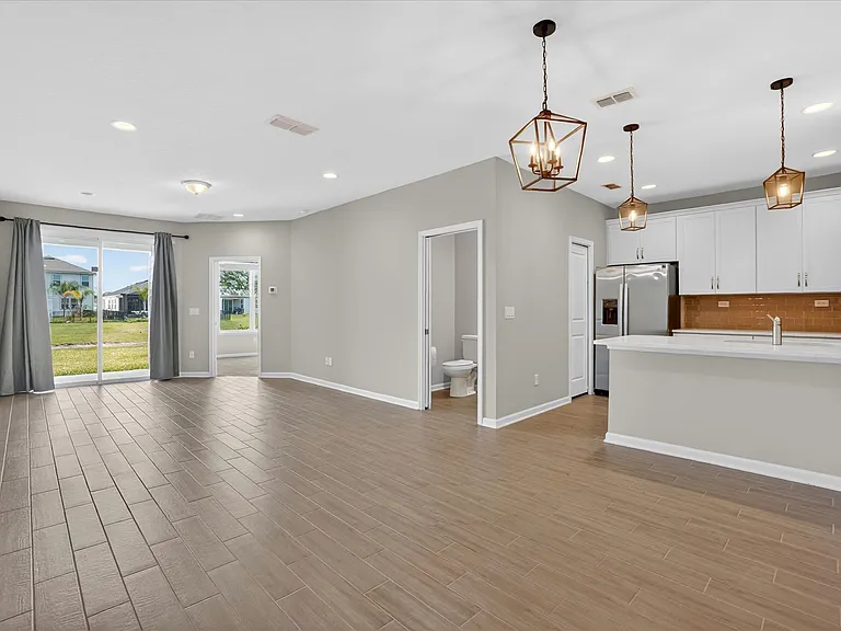 698 Cherry Elm Dr — Photo 15
