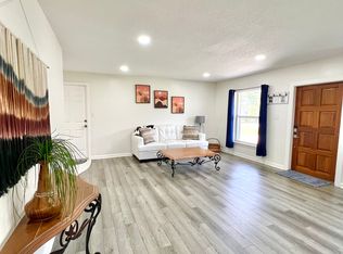 4215 NE Carrol Ct, Jensen Beach, FL 34957