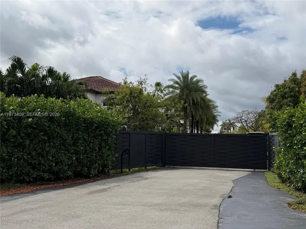 13050 SW 26th St, Miami, FL 33175