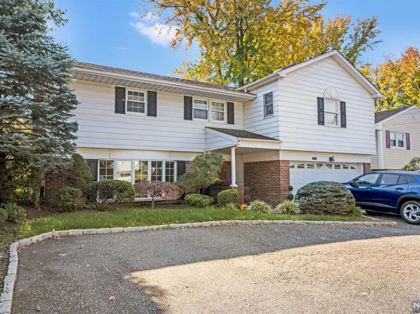 460 New Bridge Rd, Bergenfield, NJ 07621
