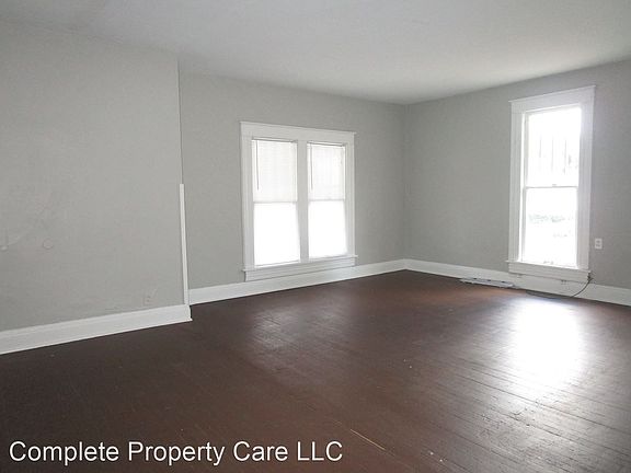 3rd image of 821 W Main St #823