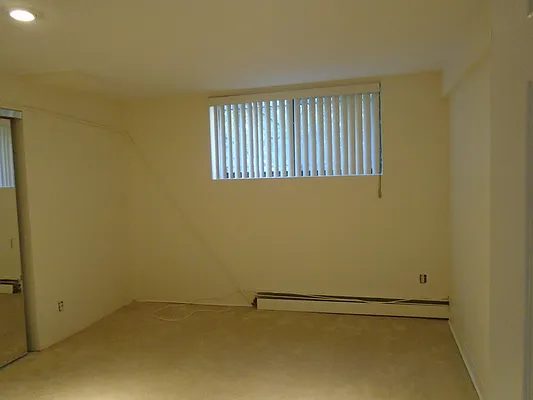 Rented by 18 REALTY | media 11