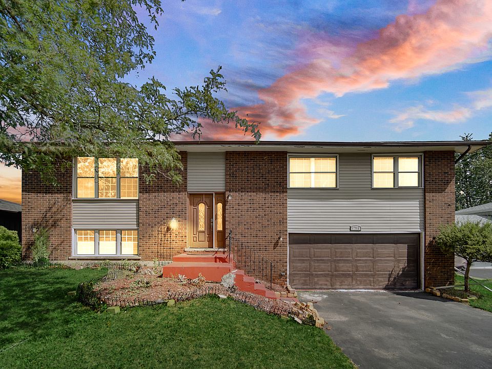 1st image of 3108 Oakwood Dr