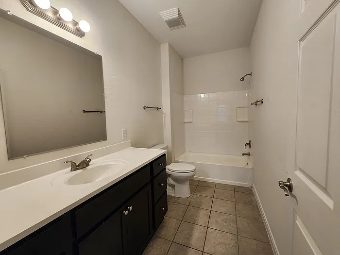 6319 Red Oak Dr — Photo 10