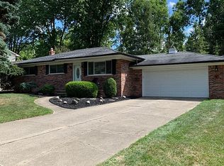 23222 Duprey Dr, Macomb, MI