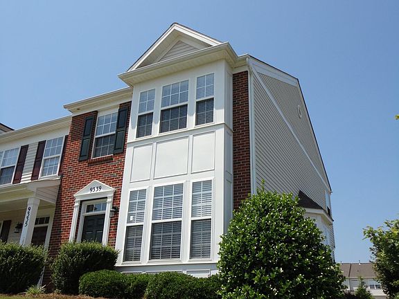 Front and side (end-unit)