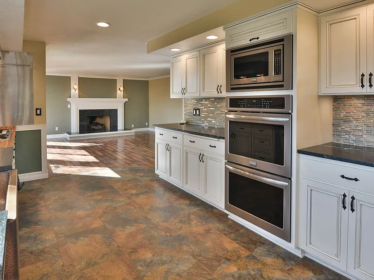 1043 Tamara Cir — Photo 2