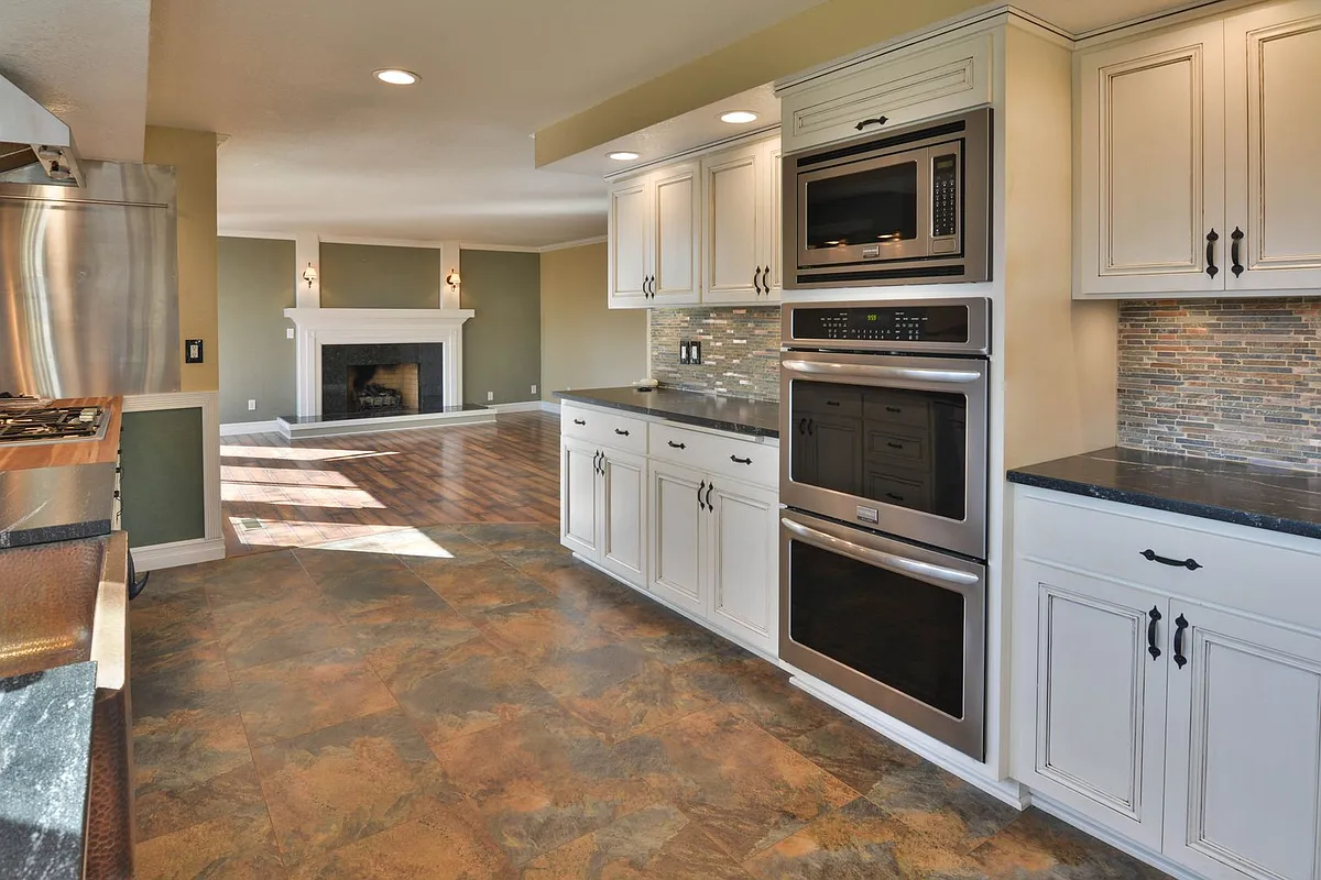 Building Photo - 1043 Tamara Cir