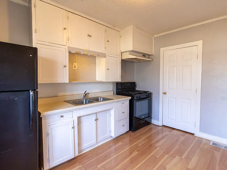 4709 Coronado Ave #4 — Photo 7