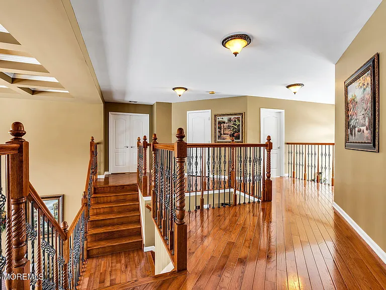 24 Parkside Dr — Photo 39