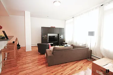 Rented by R New York