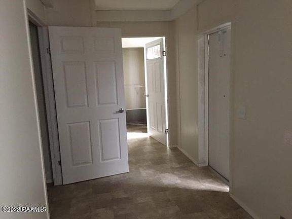 3rd image of 902-934 S Railroad Ave
