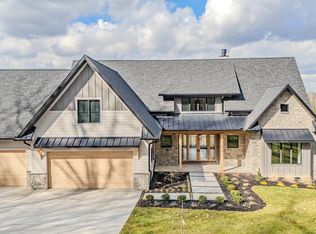 416 Rustic Hills Dr, Morgantown, WV 26508