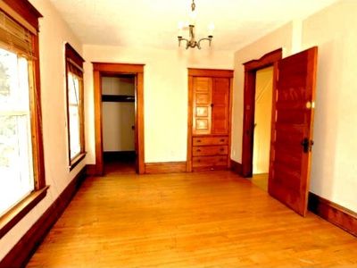 1136 Pacific St, Saint Paul, MN, 55106