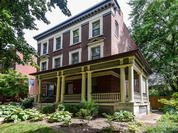 5076 Westminster Pl, Saint Louis, MO 63108