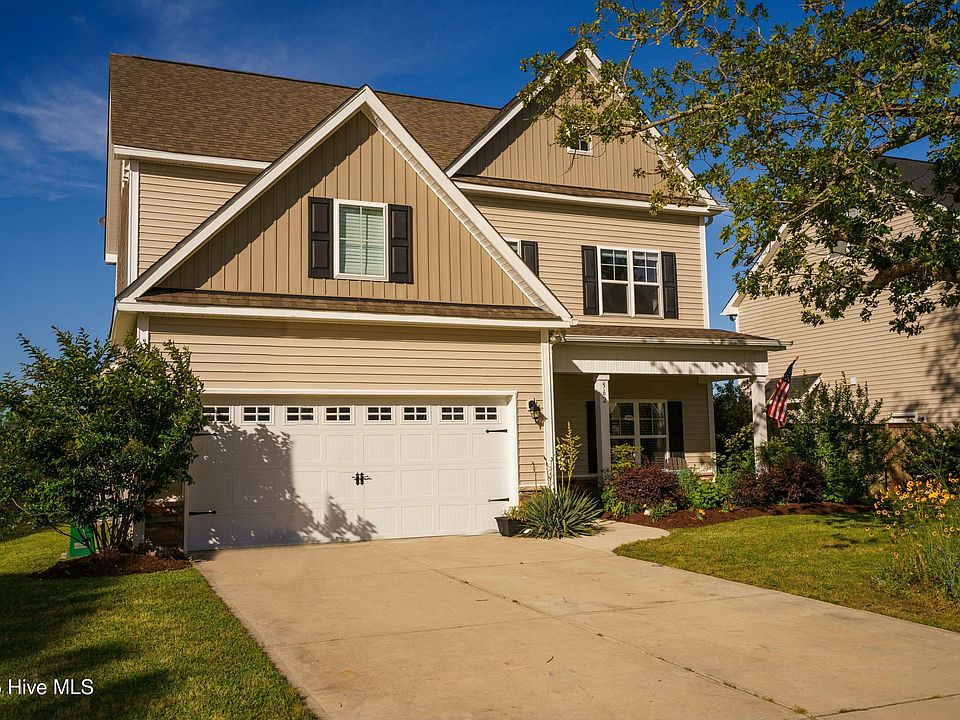 1st image of 562 W Craftsman Way