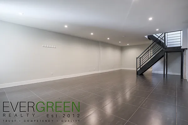 Rented by ERNY LLC | media 3