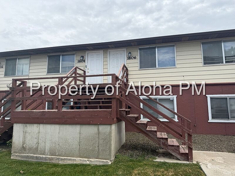1st image of 1606 5th St N
