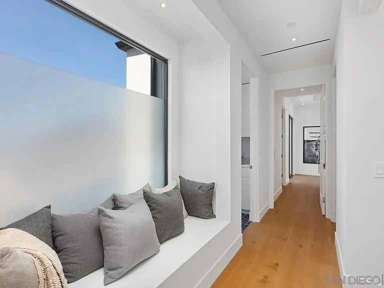 744 Bonair St — Photo 18