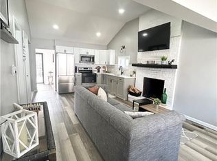 101 White Rd, Ellington, CT 06029