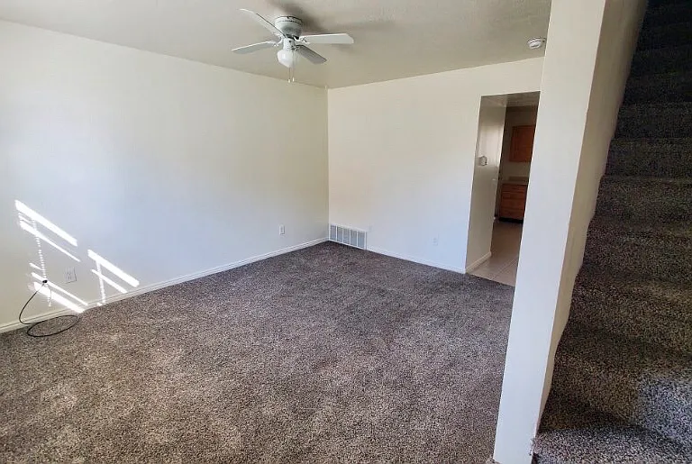 692 N 400 W #692 — Photo 5