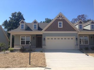 4822 Azalea Pl #1, Godfrey, IL 62035