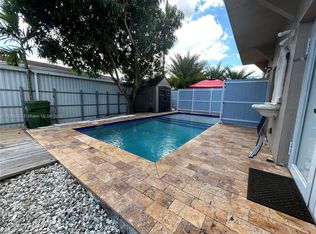 390 W 41st St #3, Hialeah, FL 33012