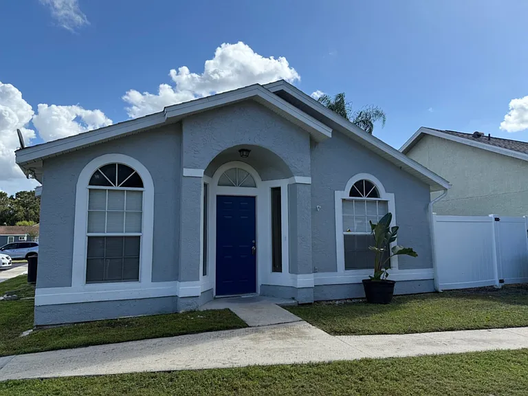 226 Panorama Dr — Photo 1