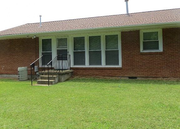 2nd image of 333 Hampton Dr