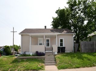 1903 S 11th St, Omaha, NE 68108