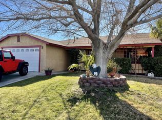 713 Ginger Ave, Ridgecrest, CA 93555