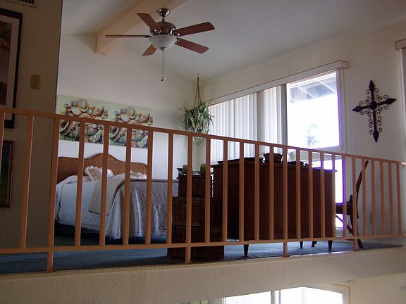 Upstairs loft bedroom