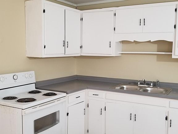 2nd image of 527 25th Ave S