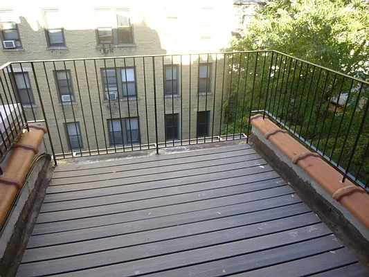 Rented by JK Dansar Corp | media 22