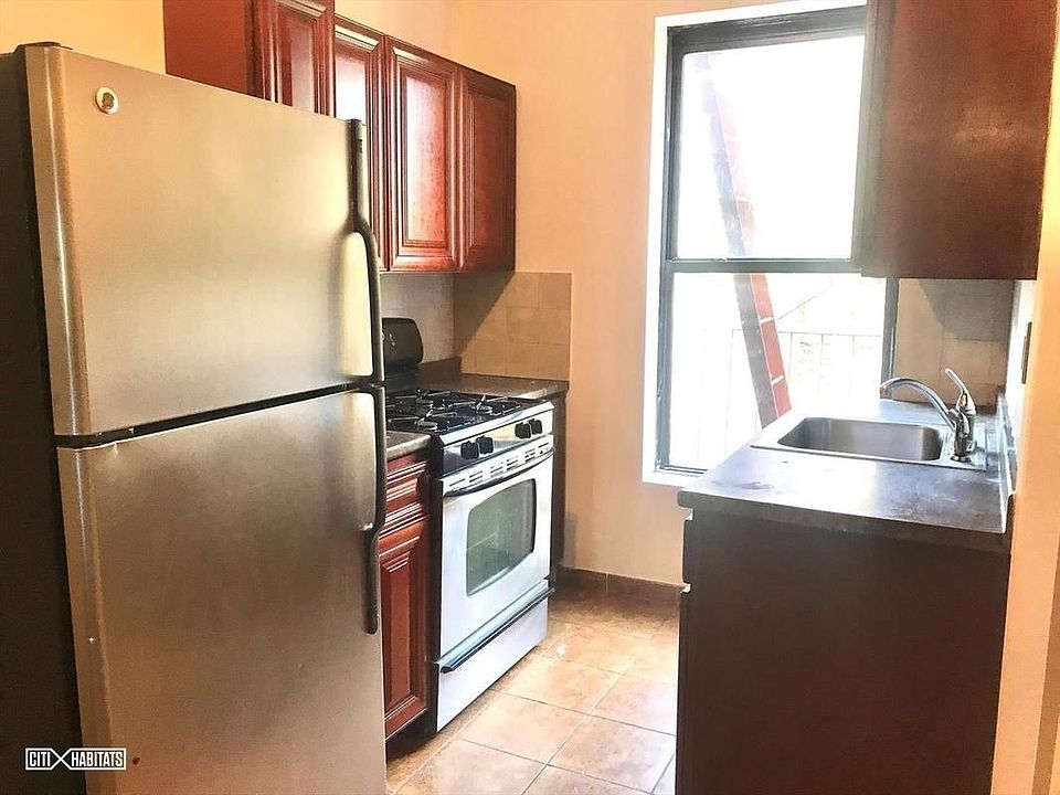1st image of 2327 1st Ave APT 3A