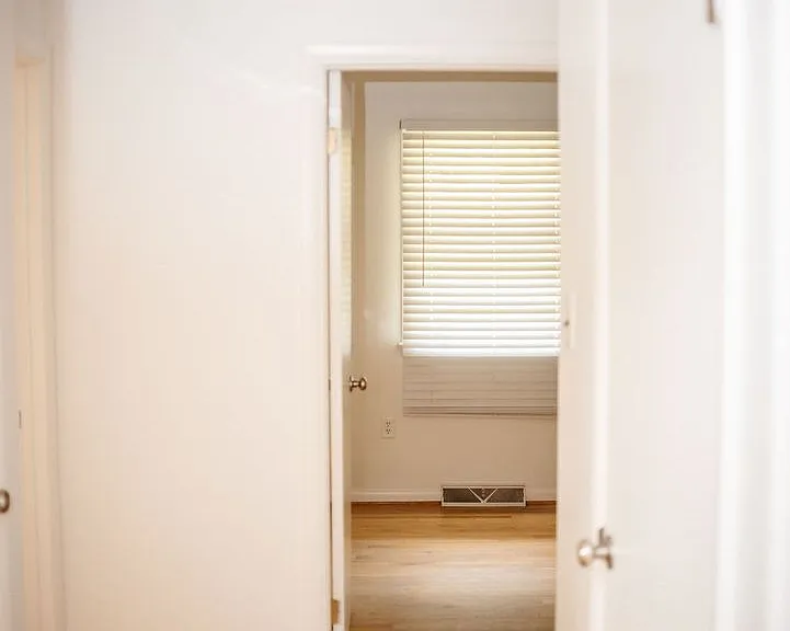 425 Spring Dr — Photo 34