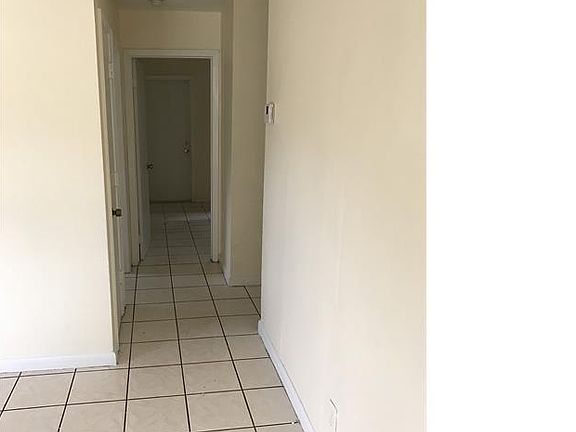4th image of 708 SW 16th Ave