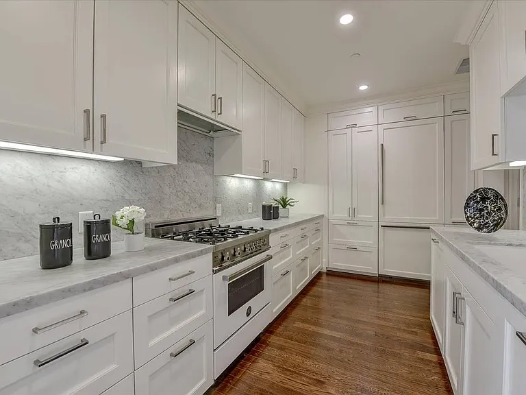 1645 Pacific Ave #5D — Photo 11