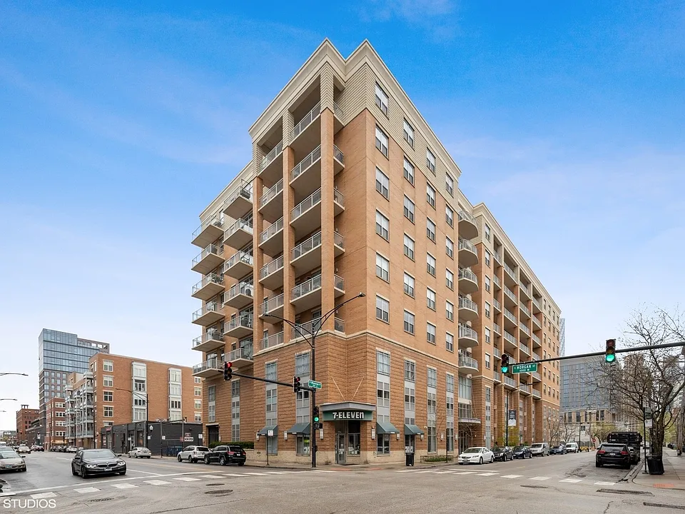 950 W Monroe St #901