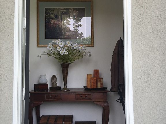 2nd image of 27298 Arbor Pl