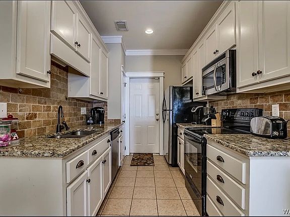 2nd image of 917 Homewood Dr Unit 2