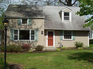 415 Manor Rd, Hatboro, PA 19040