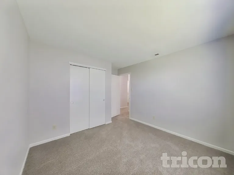 5753 N Jamestown Dr — Photo 13