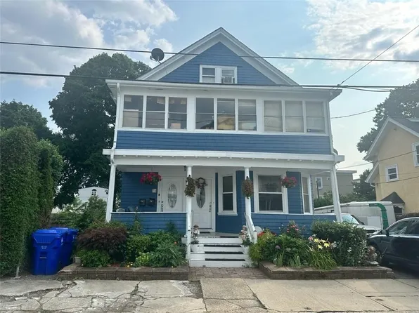 74 Auburn St, Pawtucket, RI 02860