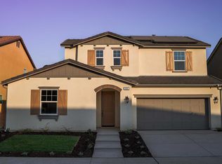985 Sanders Ave, Clovis, CA 93619