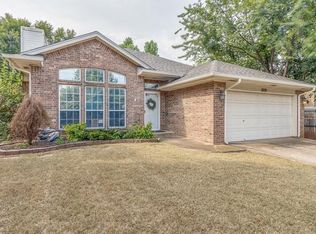 1020 Pruett Dr, Edmond, OK 73003